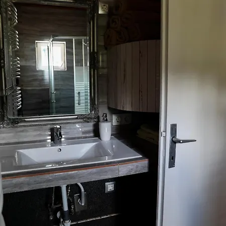 Annabella Apartmanhaz Balatongyörök