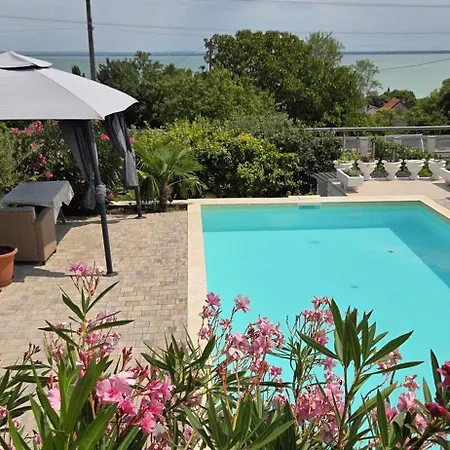 Appartement Annabella Apartmanhaz Balatongyörök